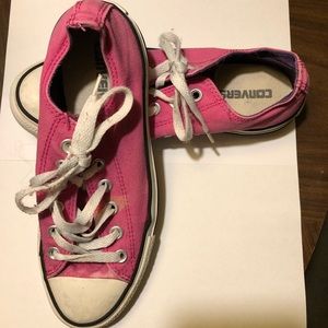 🌺🌺 Pink Converse Shoes 🌺🌺